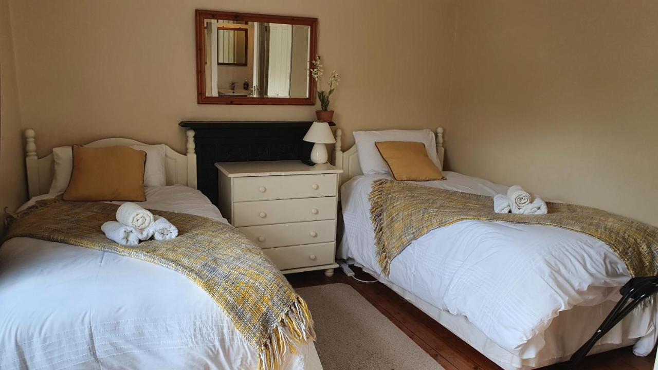The Village Bed And Breakfast Cushendall Exterior photo